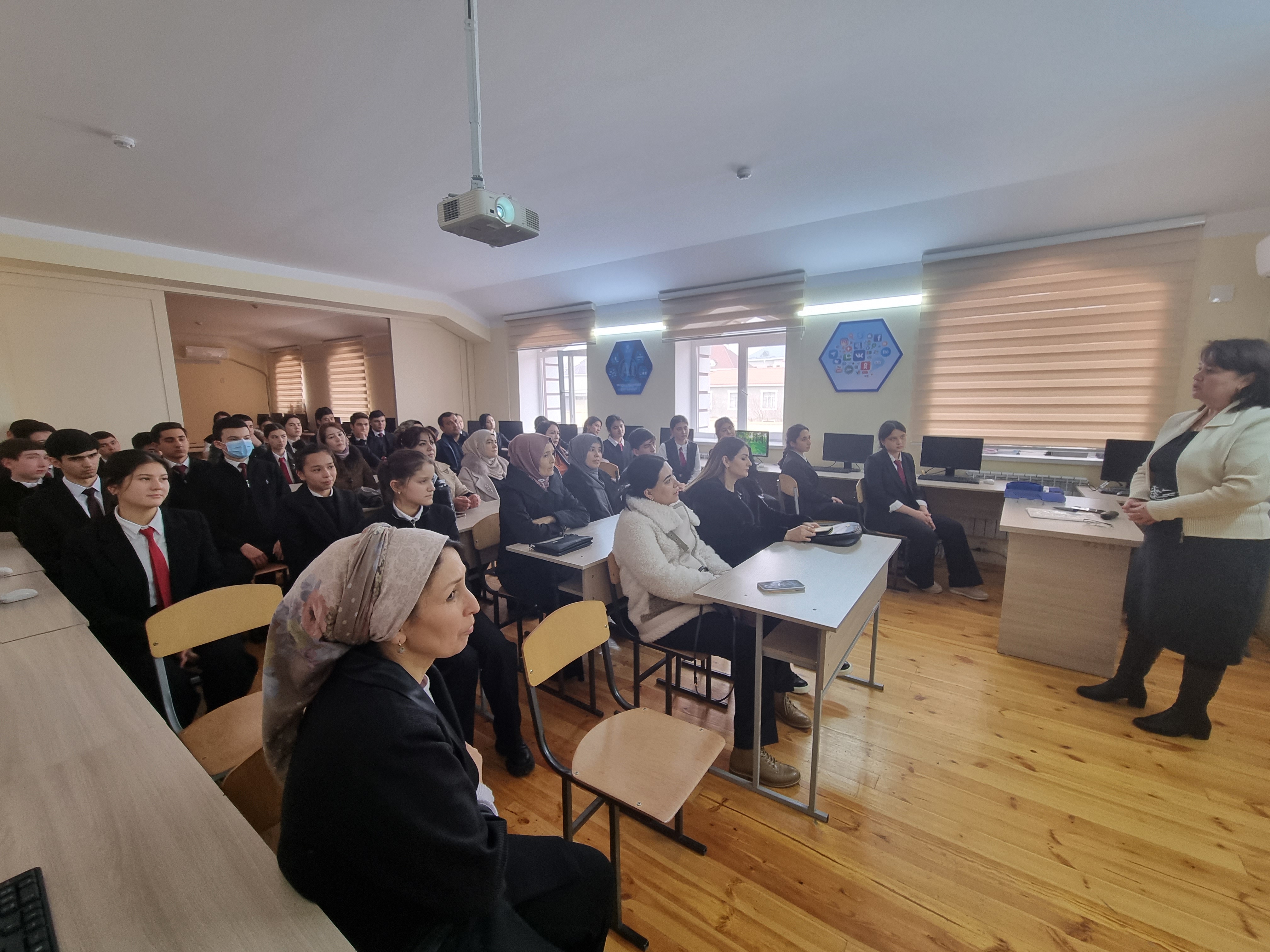 Изображение галереи