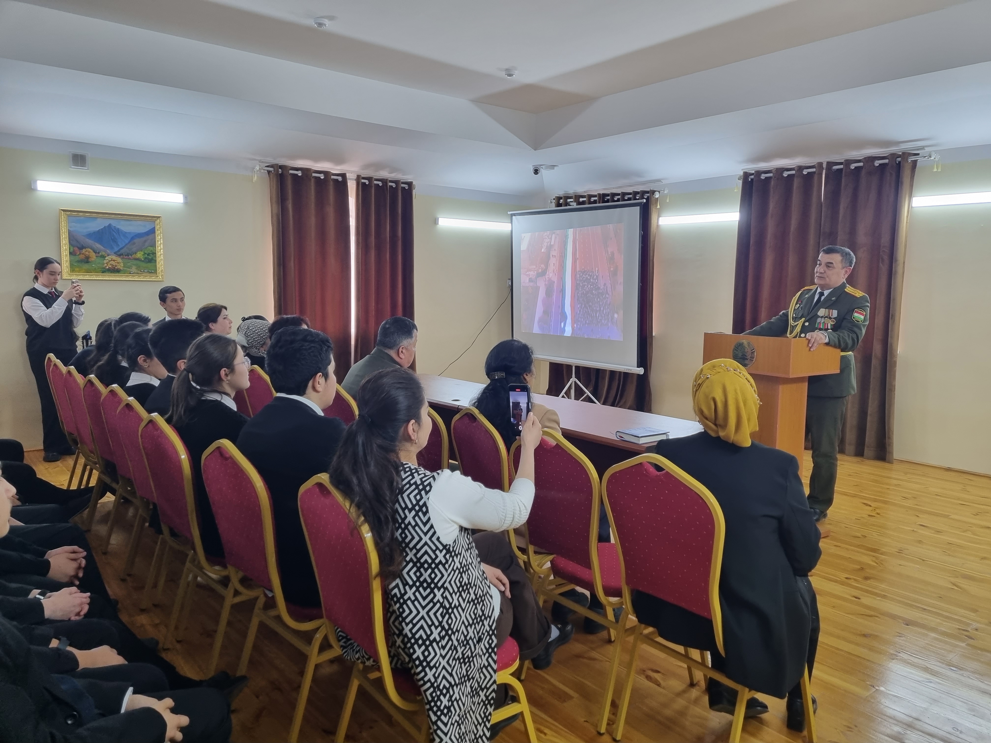 Изображение галереи