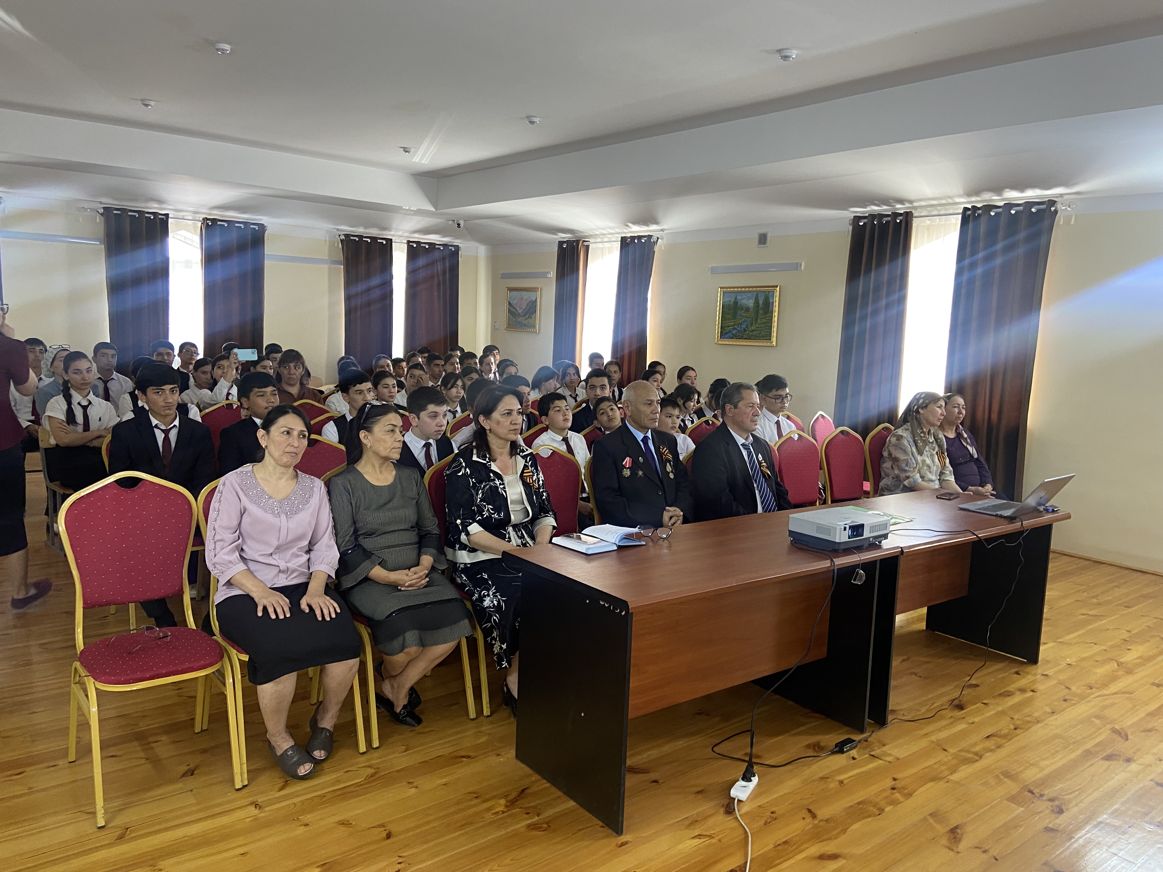 Ҳеҷ кас фаромӯш нашудааст, ҳеҷ чиз фаромӯш нашудааст…