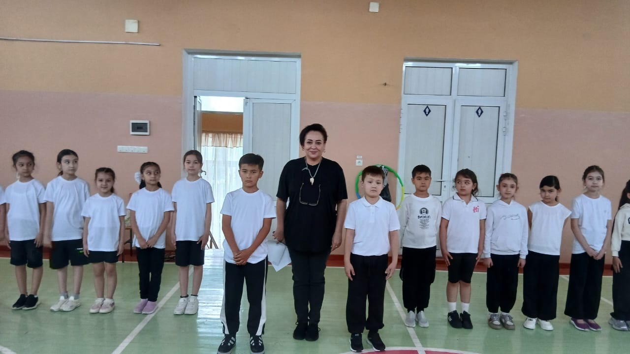 «Веселый старт»: эстафета  в начальных классах