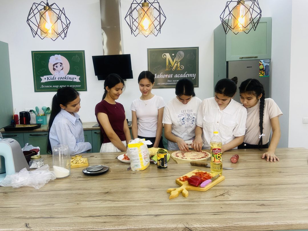 Экскурсия в Академию «Махорат»